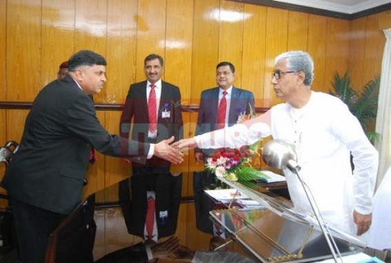 Pending borders issues increasing Trans-Border Terrorism : BSF/ BGB delegates met Tripura CM/ Home Minister Manik Sarkar Pending borders issues increasing Trans-Border Terrorism : BSF/ BGB delegates met Tripura CM/ Home Minister Manik Sarkar